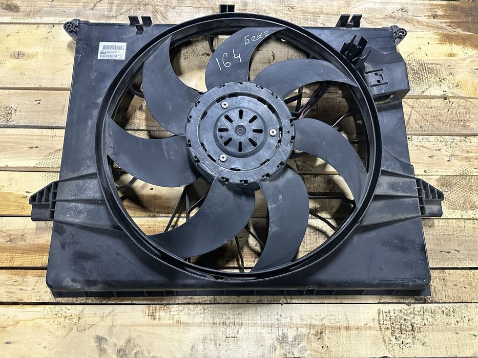 W164 X164 W251 электроный вентилятор охлаждения двигателья авторазбор