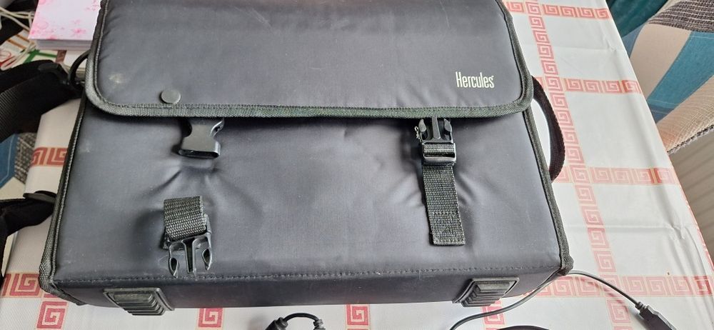 DJ controller Hercules