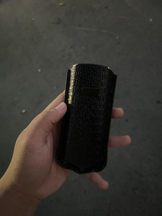 Vertu telefoni sotiladi xolati idial qirilga chizilgan joyi yoq