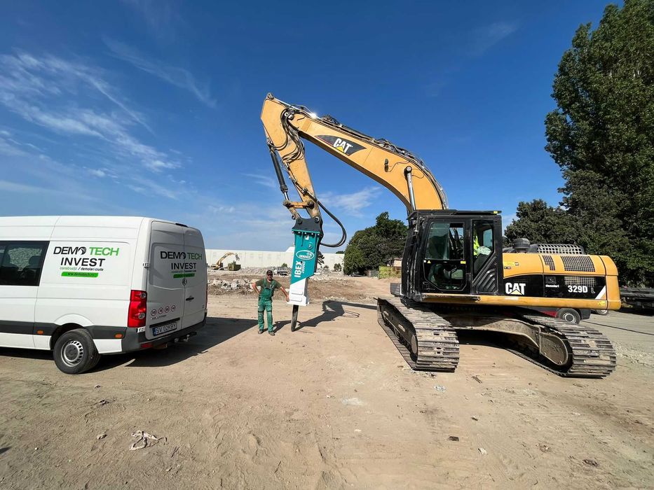 Închiriere utilaje construcții cu operator | Excavator, buldozer, demolări