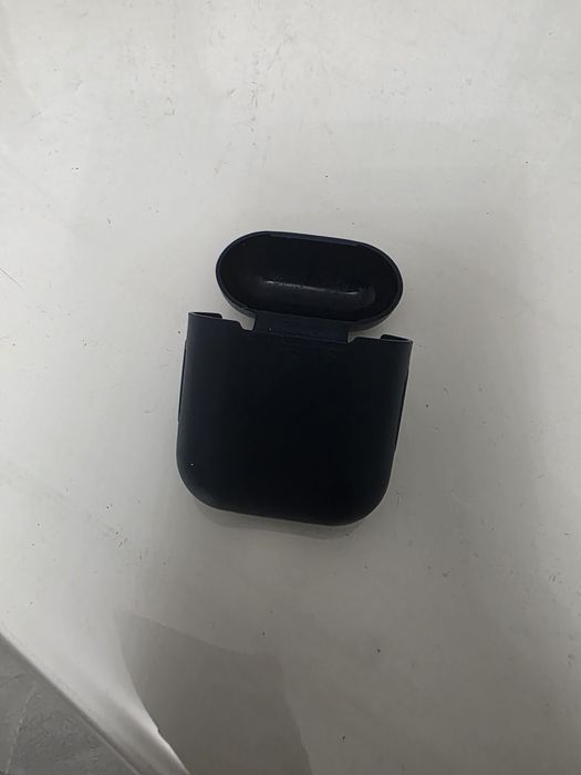 AirPods 2 поколения