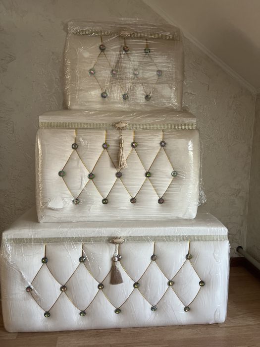 НОВАЯ!Сундук для приданного!