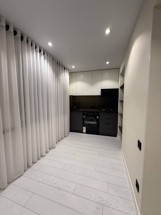 Продается 3в4 ком квартира, ориентир: Спорткомплекс Умид, 70м²