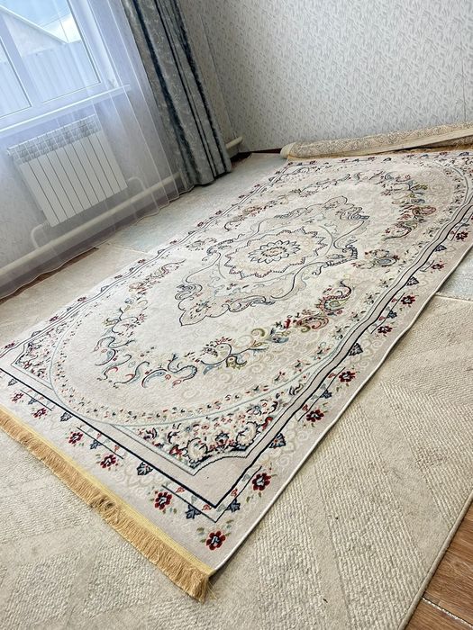 Продам ковер 2 штук