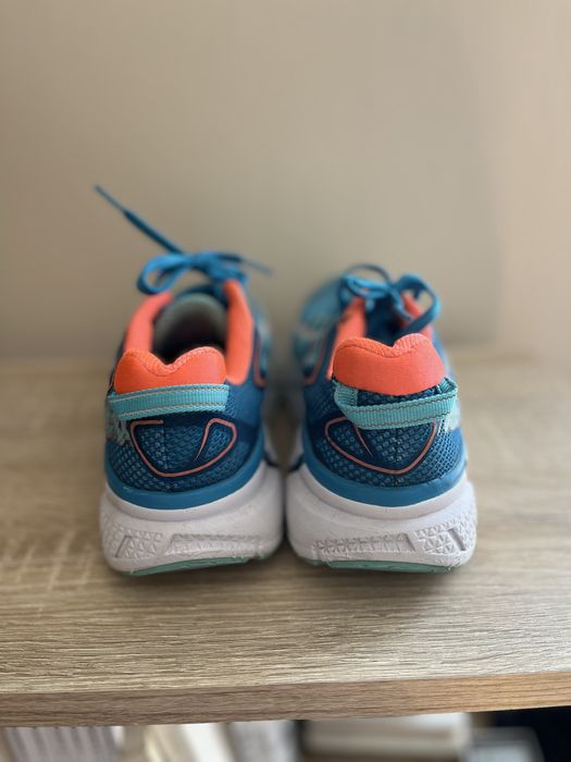 Маратонки HOKA Clifton 5 – дамски, размер EU 39 1/3 (US 7.5)