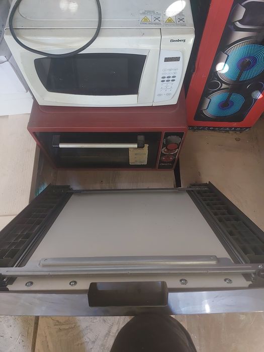 Микроволновка.утюг.духовка