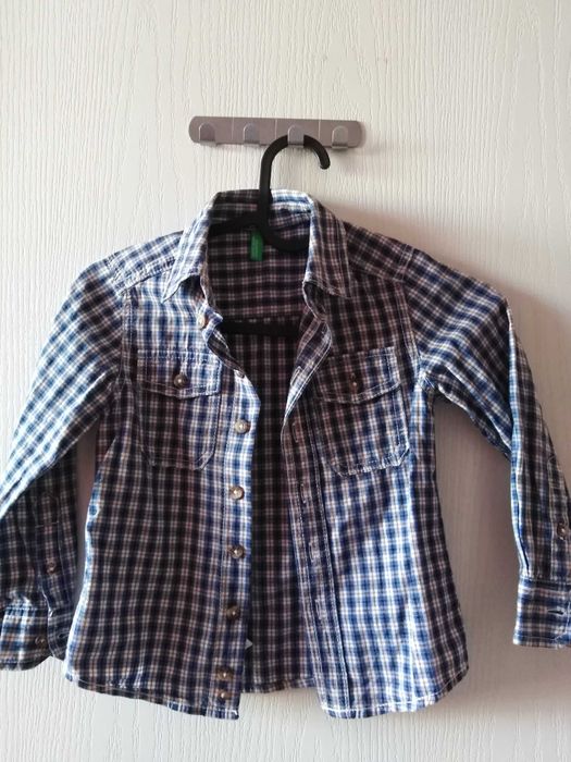 2 броя детски ризки за 4 годишна възраст