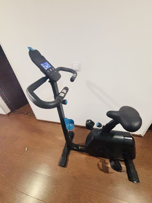 Bicicleta fitness cu programe electronice