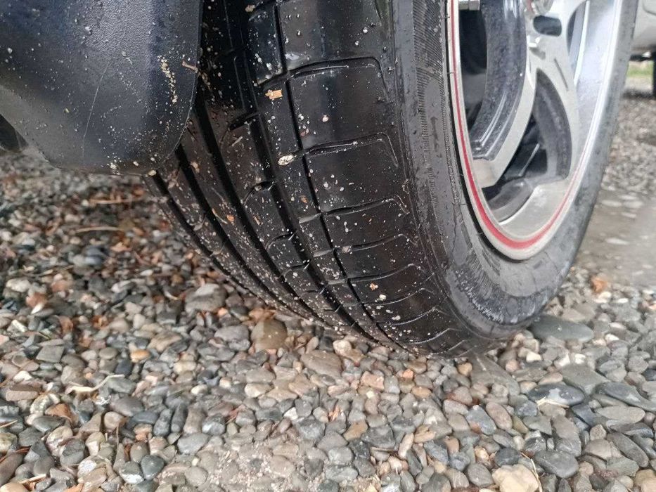 Diska R17 yaxshi xolatda yangi balonlari