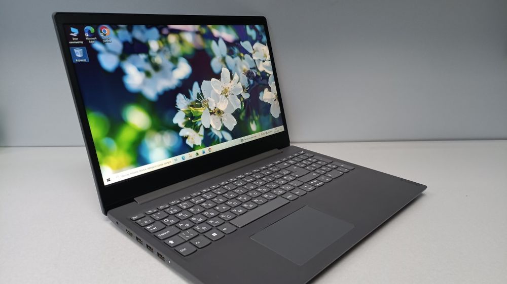Ноутбук lenovo v15-IGL