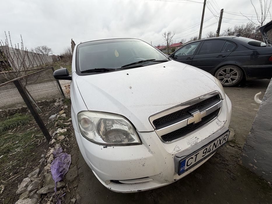 Vând Chevrolet Aveo