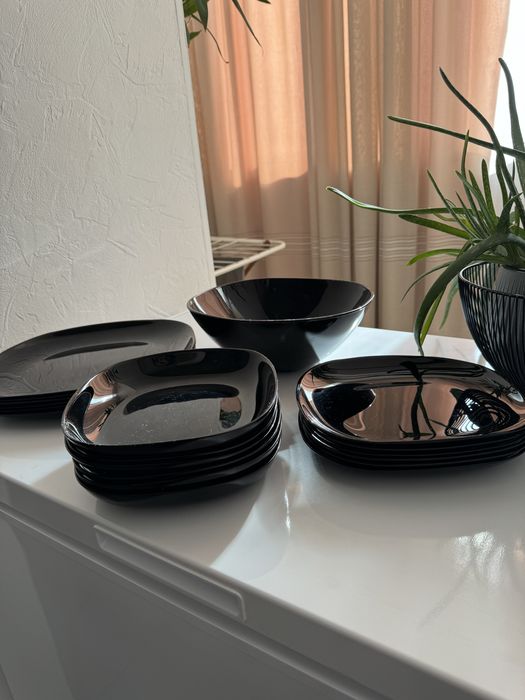 Набор тарелок  19 предметов