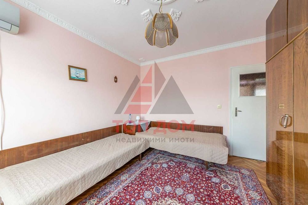 Продава се Тристаен апартамент в Варна, Възраждане 2 - 92 кв.м за 1685 €/кв.м - Снимка #9