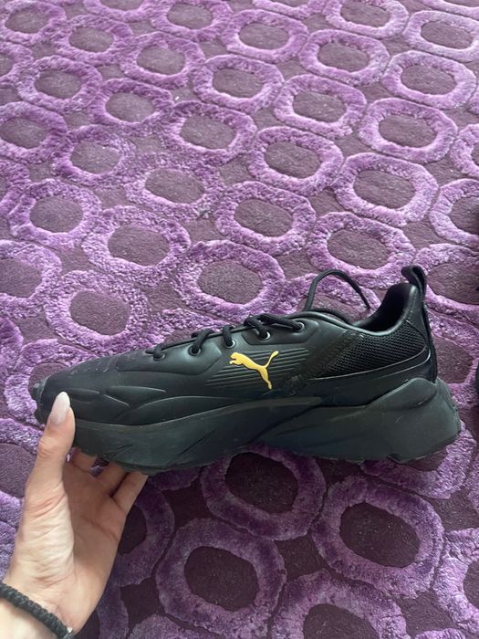 Обувки на марката Puma