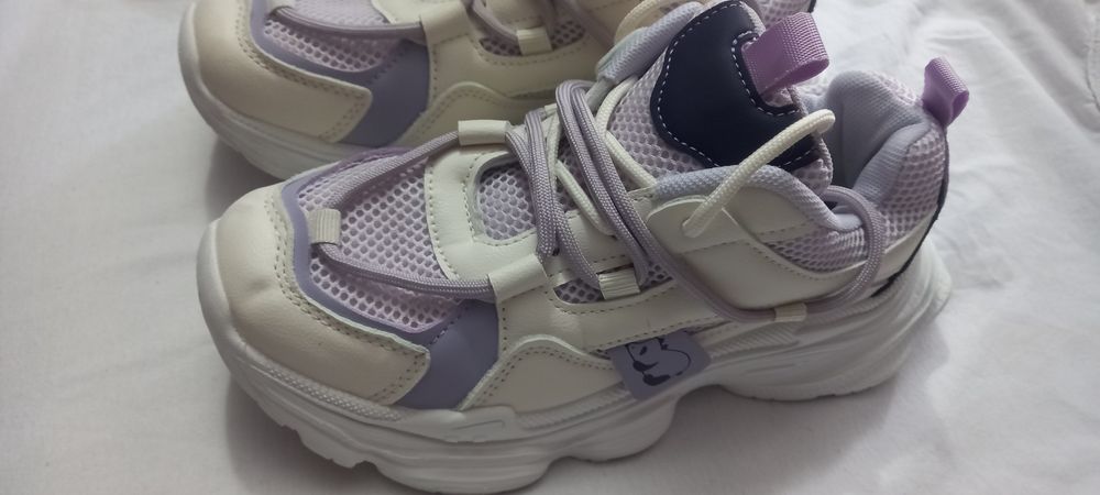 Adidas de dama sun folosit