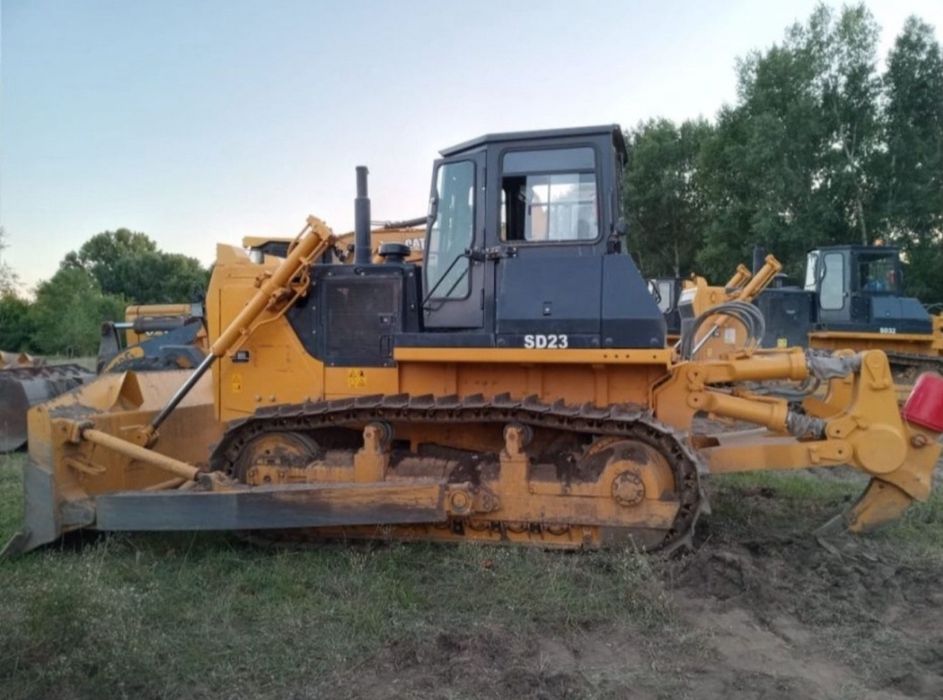 Бульдозер тралл каток