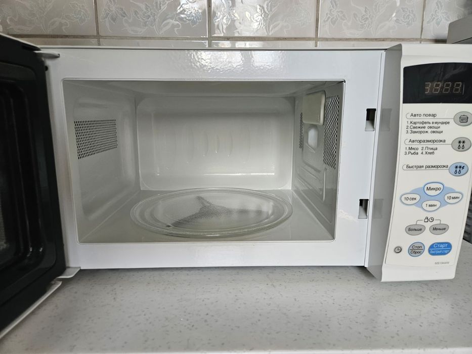 Микроволновка LG бу