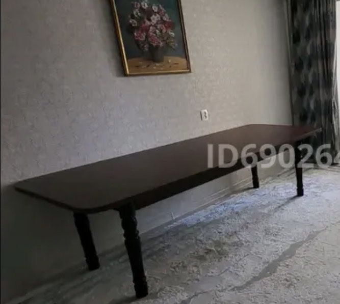 Стол для гостиной