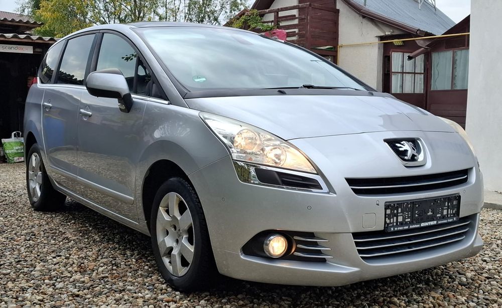 Peugeot 5008 Panoramic/Navi/Dublu climatronic /7locuri