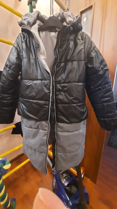 Продам пальто демисезонное на девочку