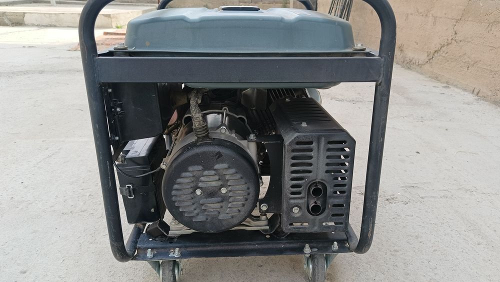 Генератор, Движок Grandfar GF6500E