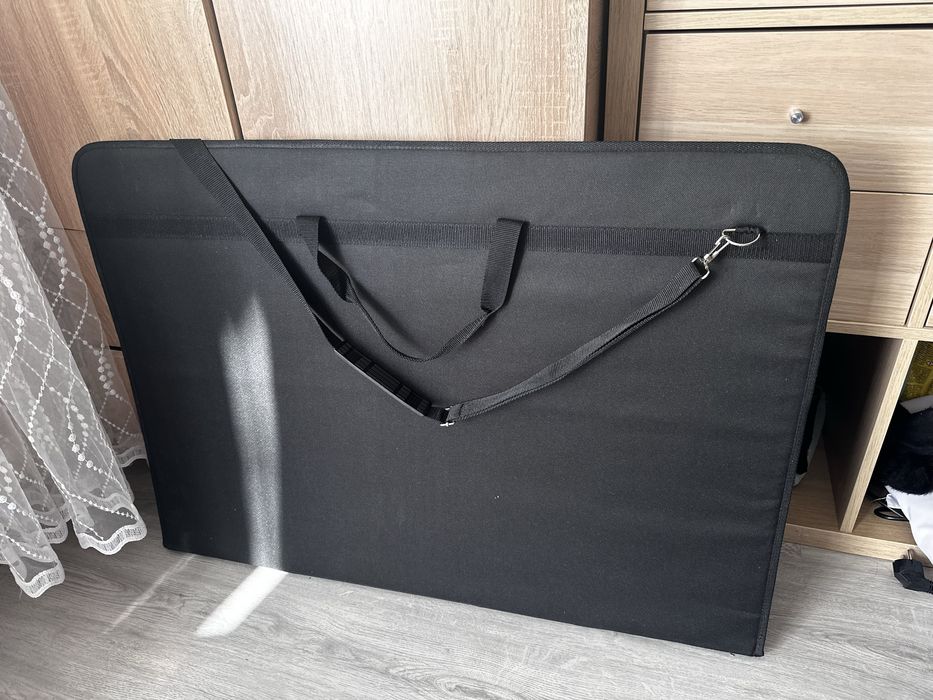 Продам сумку А1 для подрамника и чертежей