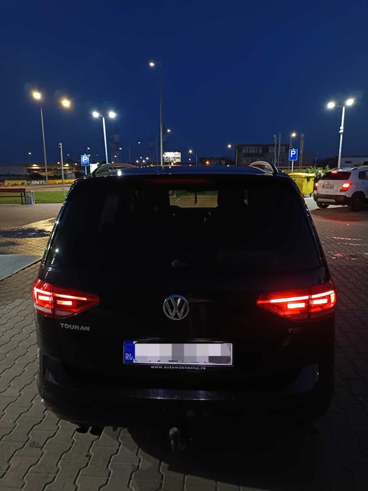 VOLKSWAGEN Touran 2016 — imagine 4