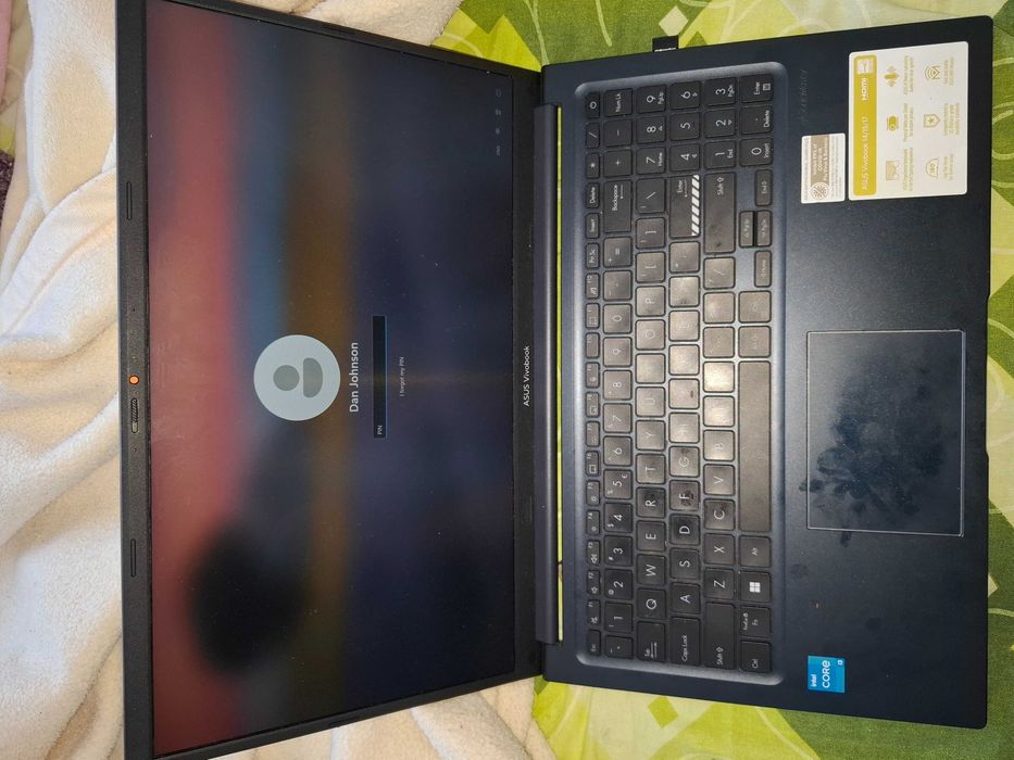 Laptop Asus i3 stare foarte buna!