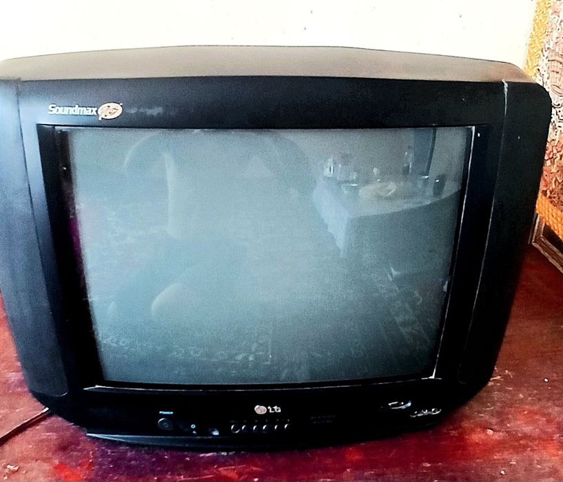 Model: LG yaxshi holatda