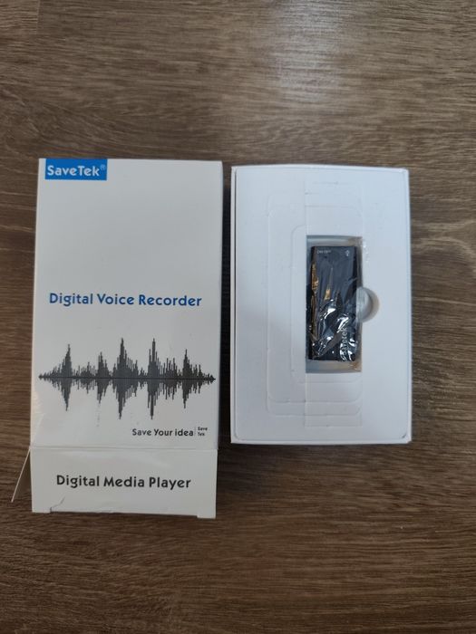Diktafon sotiladi savetek firma original 1 marta iwlatilgan