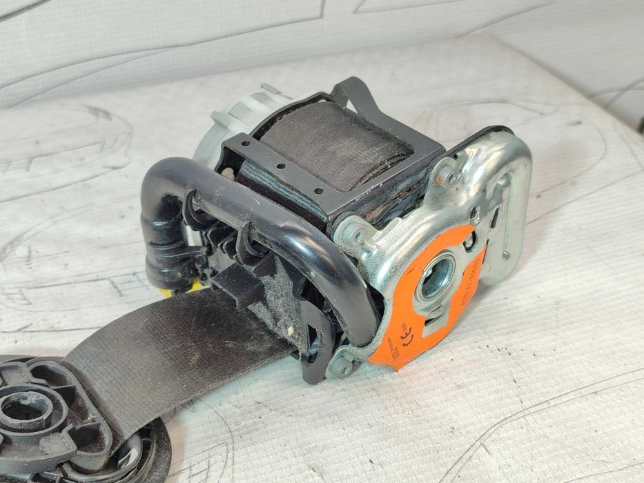 Centură de siguranță spate Seat Leon 5F / Golf VII / Octavia III 2012-2020 2015 1.6 TDI 77kW Cod OEM: 7N0857737, 34068475A (5G3)