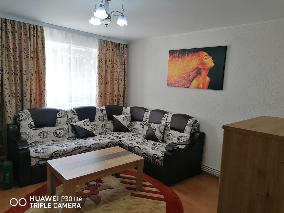 Închiriere apartament cu 3 camere zona Unirii
