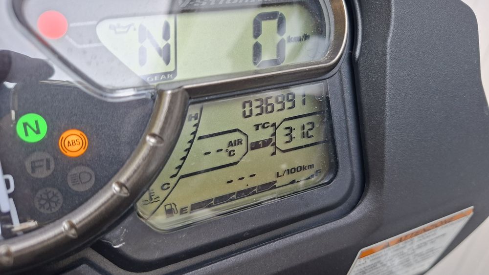 MotoFly vinde Suzuki DL1000 V-Strom 2014