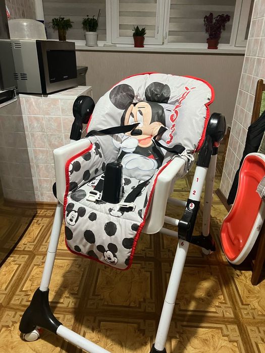 Детский стульчик для кормления