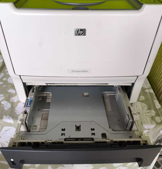 HP LaserJet P2015n – за части или ремонт