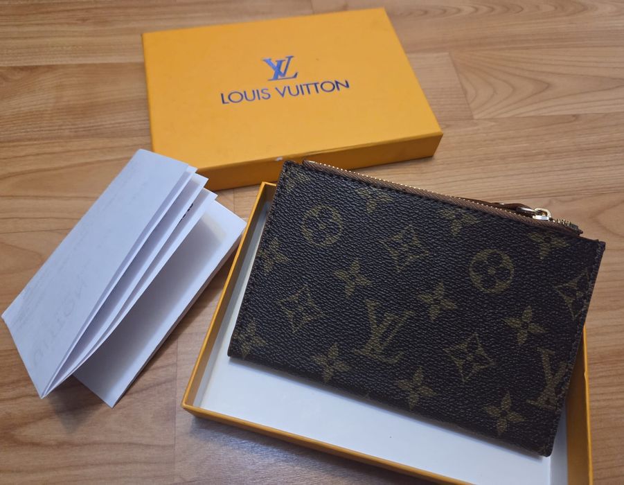 Portofel Louis Vuitton cu factură și cutie