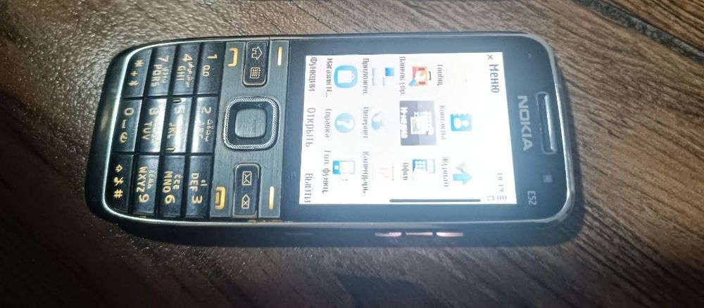 Nokia E52 original.
