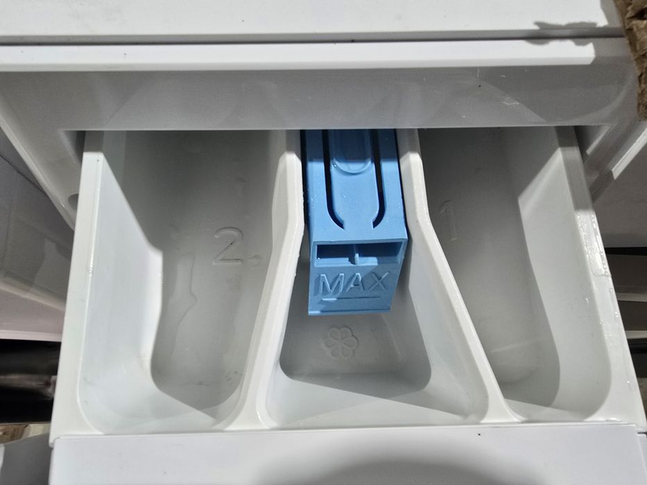 Нова инверторна пералня с пара Хувър/Hoover 9 кг