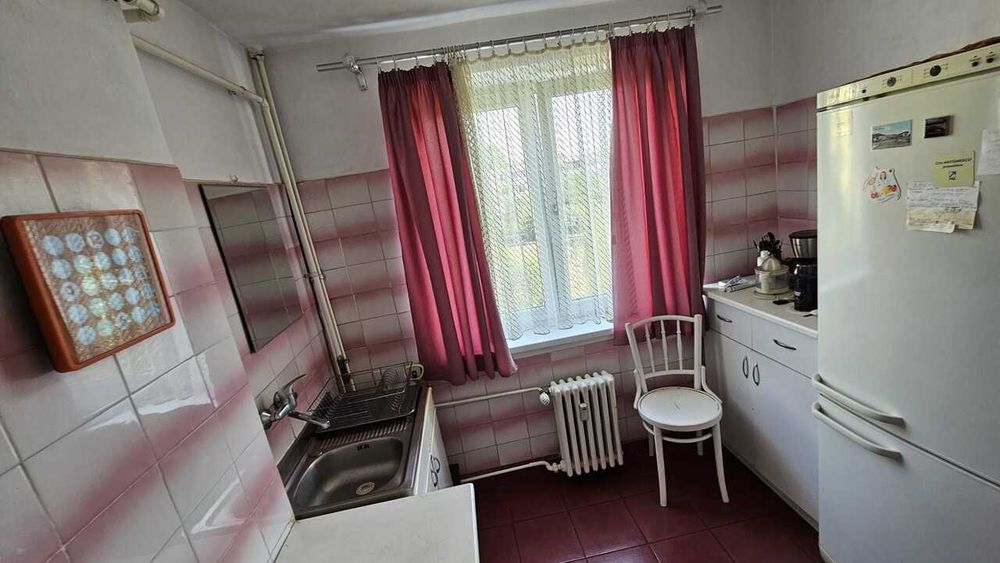 Vand apartament 3 camere - Cina / nord