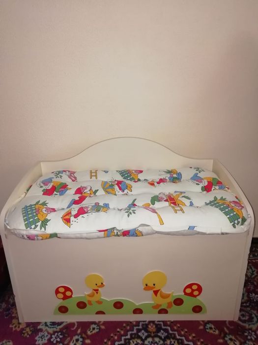 Продам набор детской мебели