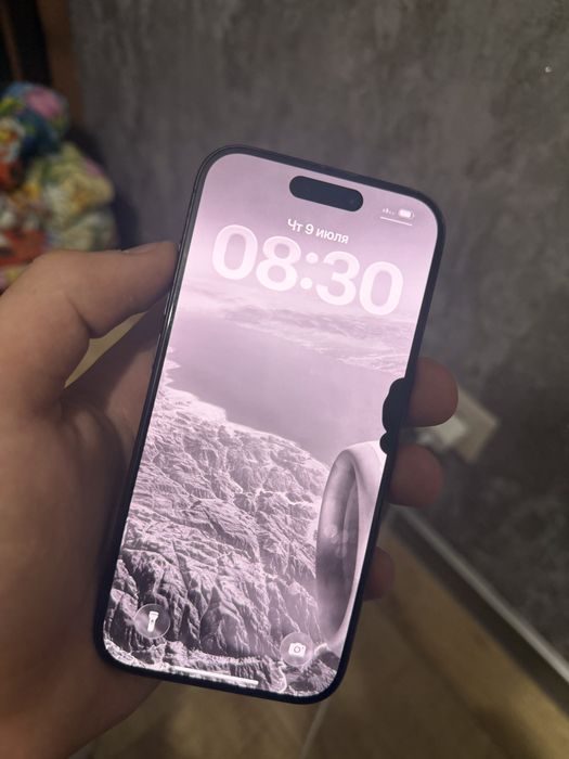 Продам iPhone 15 Pro