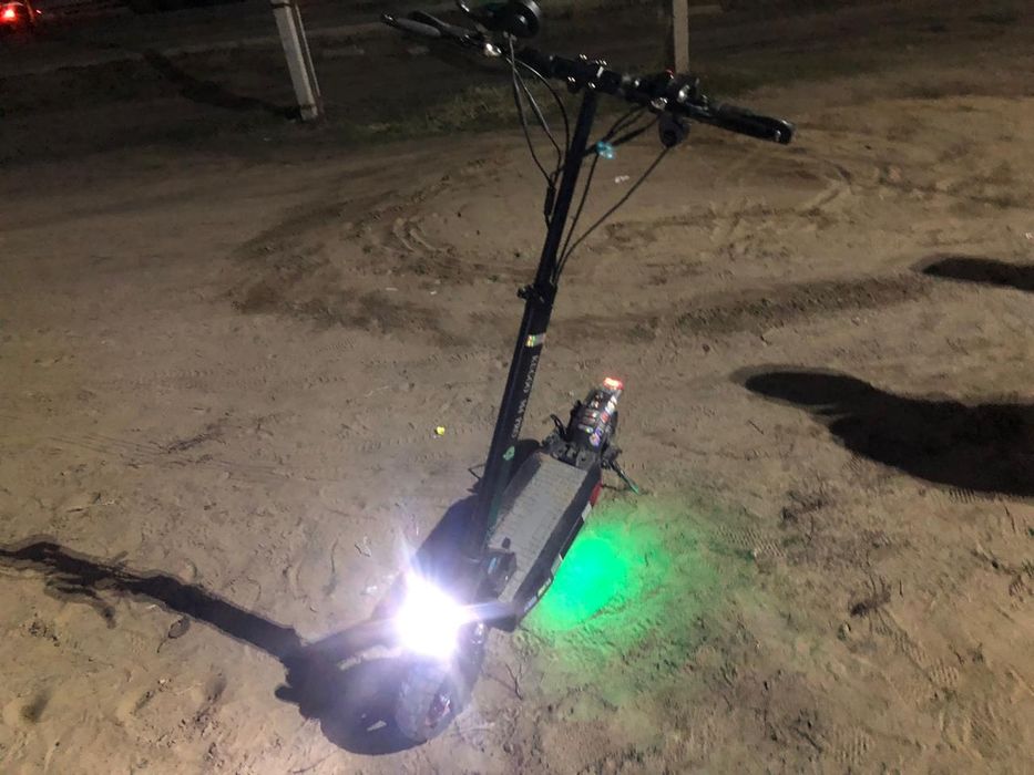 Куда м 4 про  продам