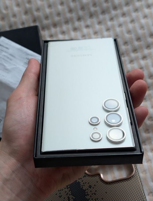 Samsung S23ULTRA 256GB