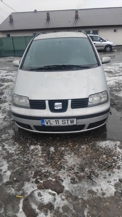 Vând sharan 1.9 tdi