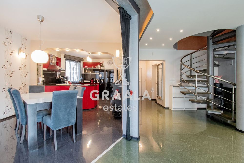 Продава се Къща в София, Кръстова вада - 528 кв.м за 1737 €/кв.м - Снимка #2