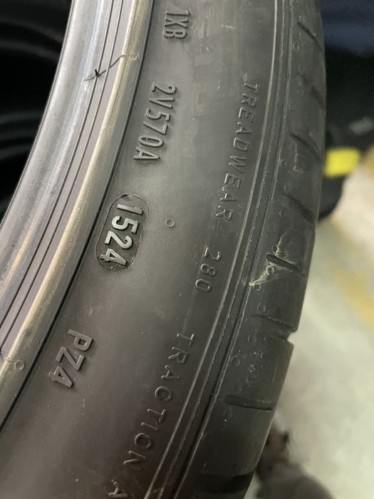 Pirelli PZ4  285/35 * 325/30R23 XL FR L * Sport Car