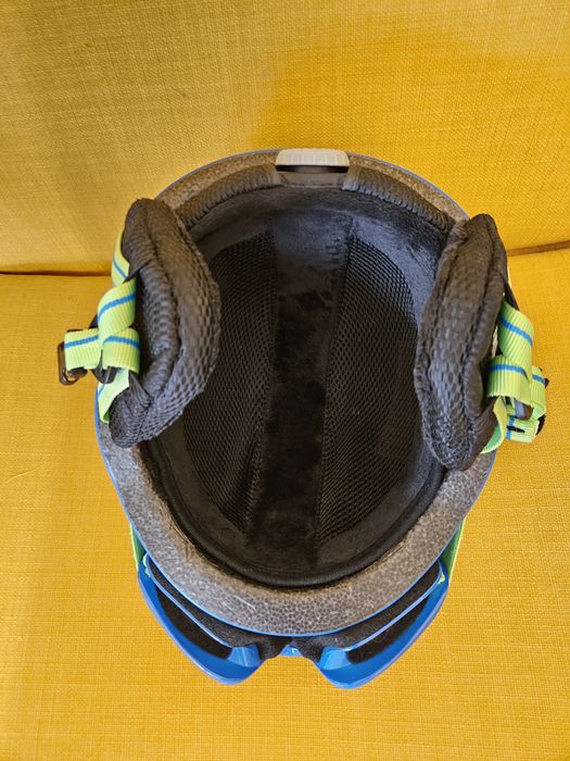 Vand set casca si ochelari de schi pt copii