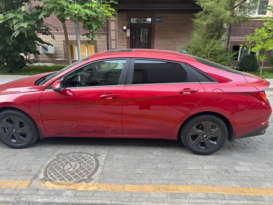 Hyundai Elantra 2022 чистая как новая в отличном состоянии