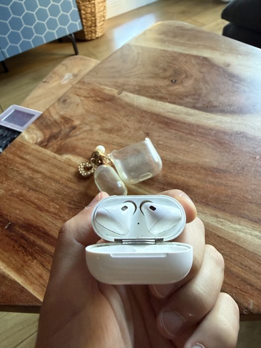 Apple Airpods 2