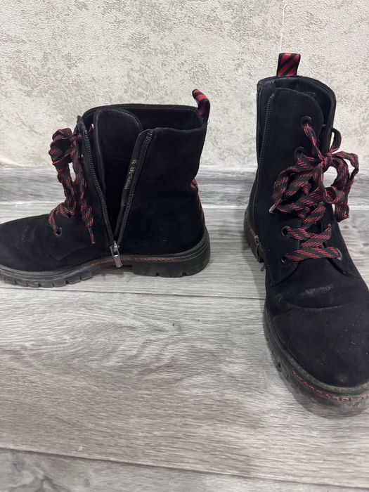 Продам замшевые сапоги